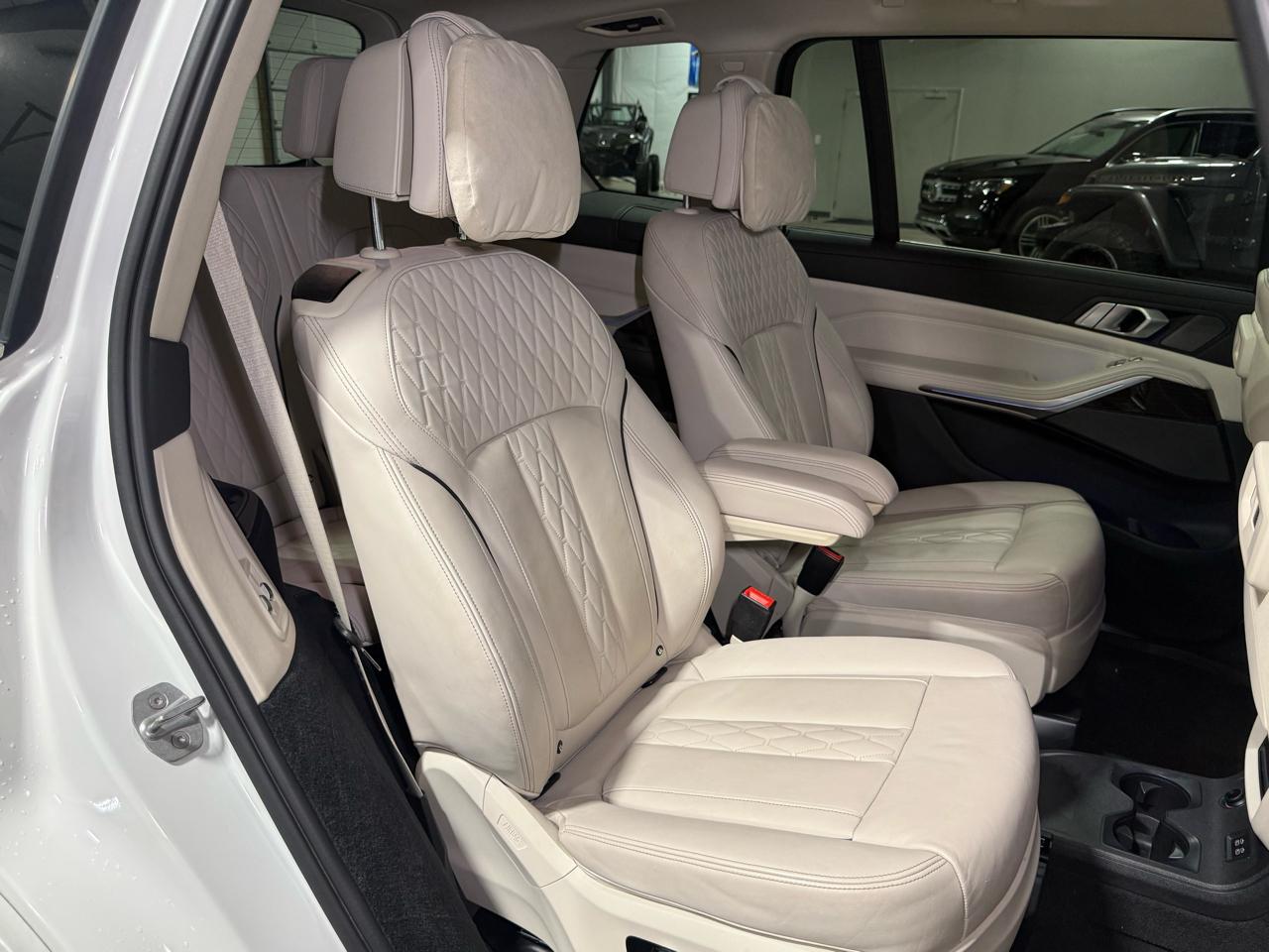 BMW X7  2020