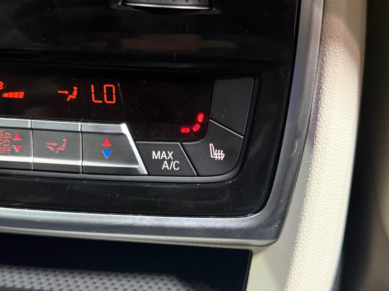 BMW X7  2020