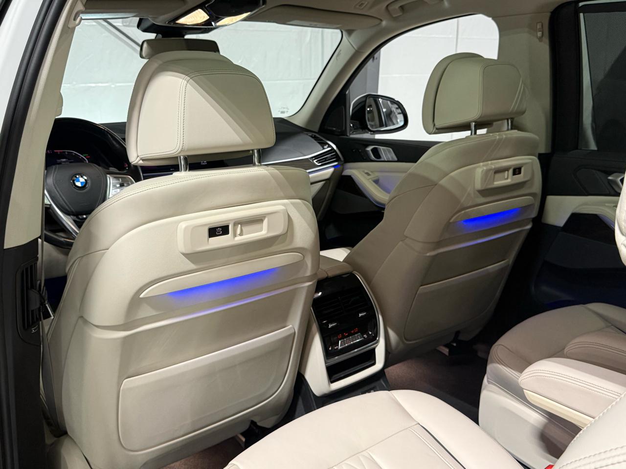 BMW X7  2020