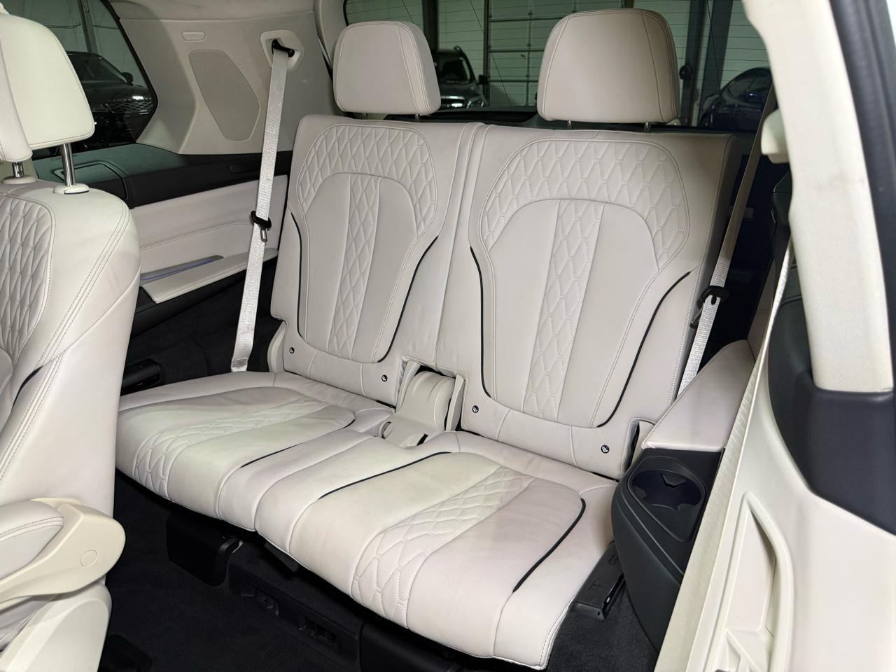 BMW X7  2020