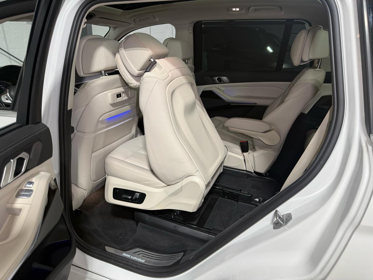 BMW X7  2020