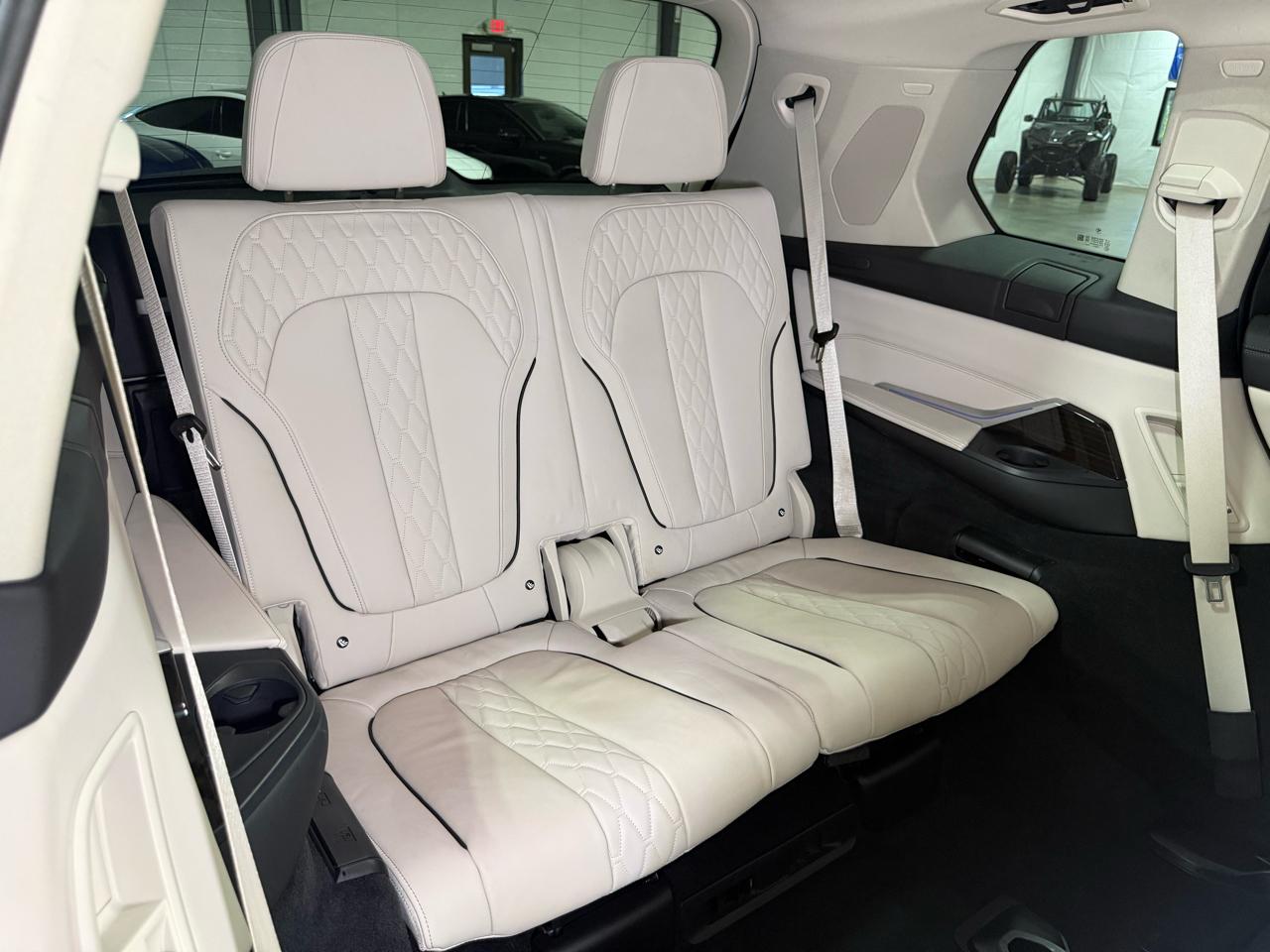 BMW X7  2020