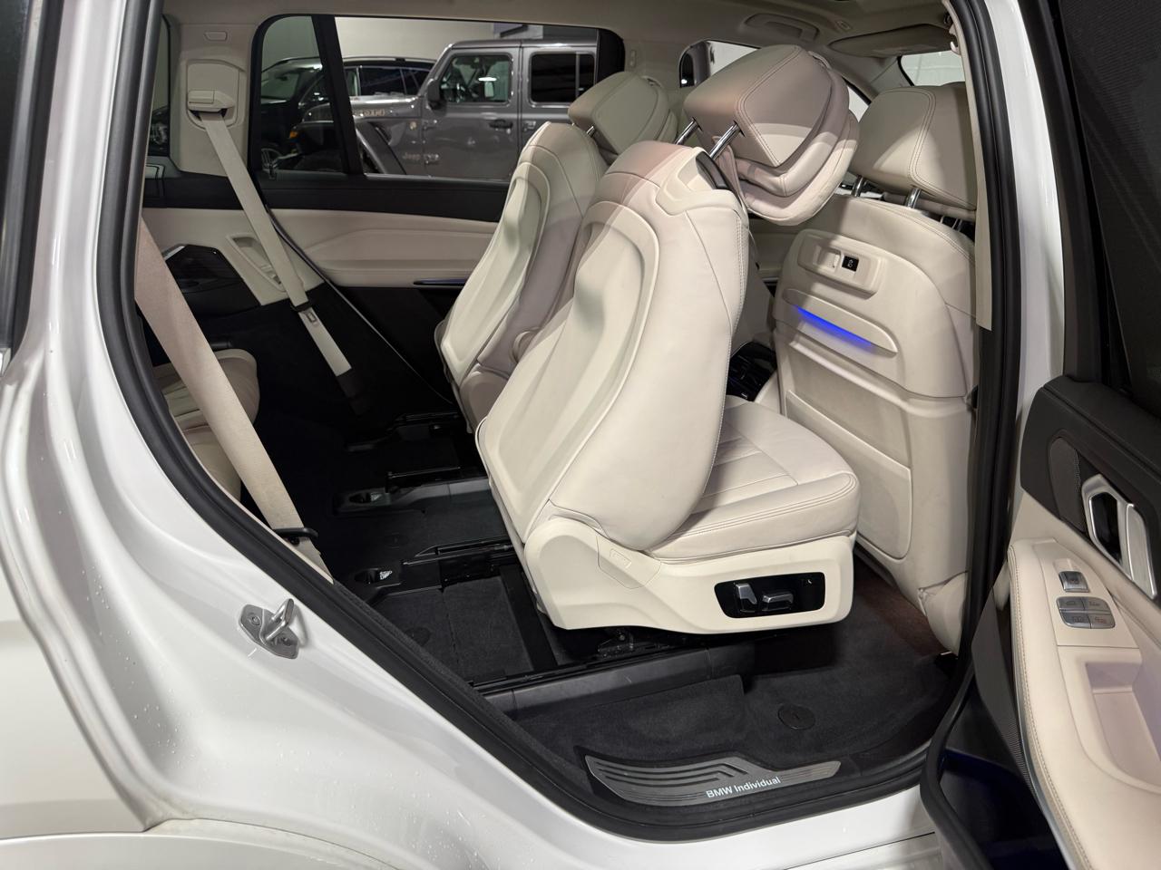 BMW X7  2020
