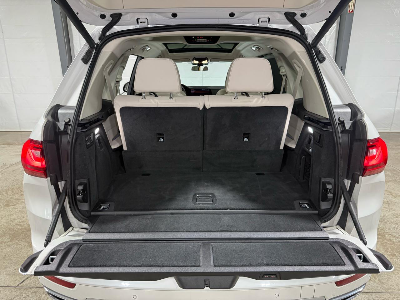 BMW X7  2020