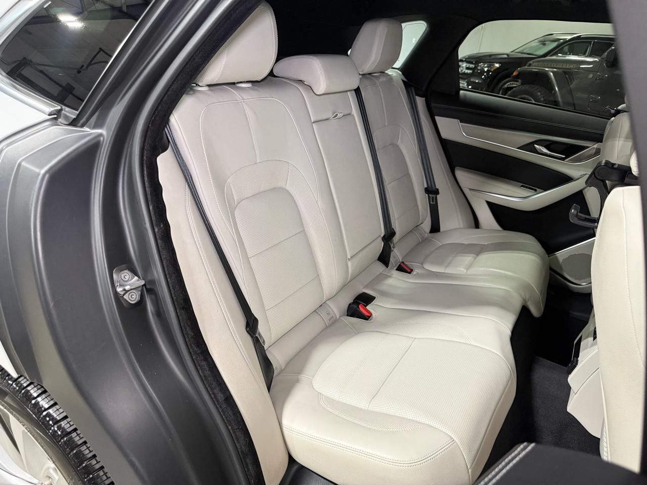 Jaguar F-Pace P400 R-Dynamic S 2021