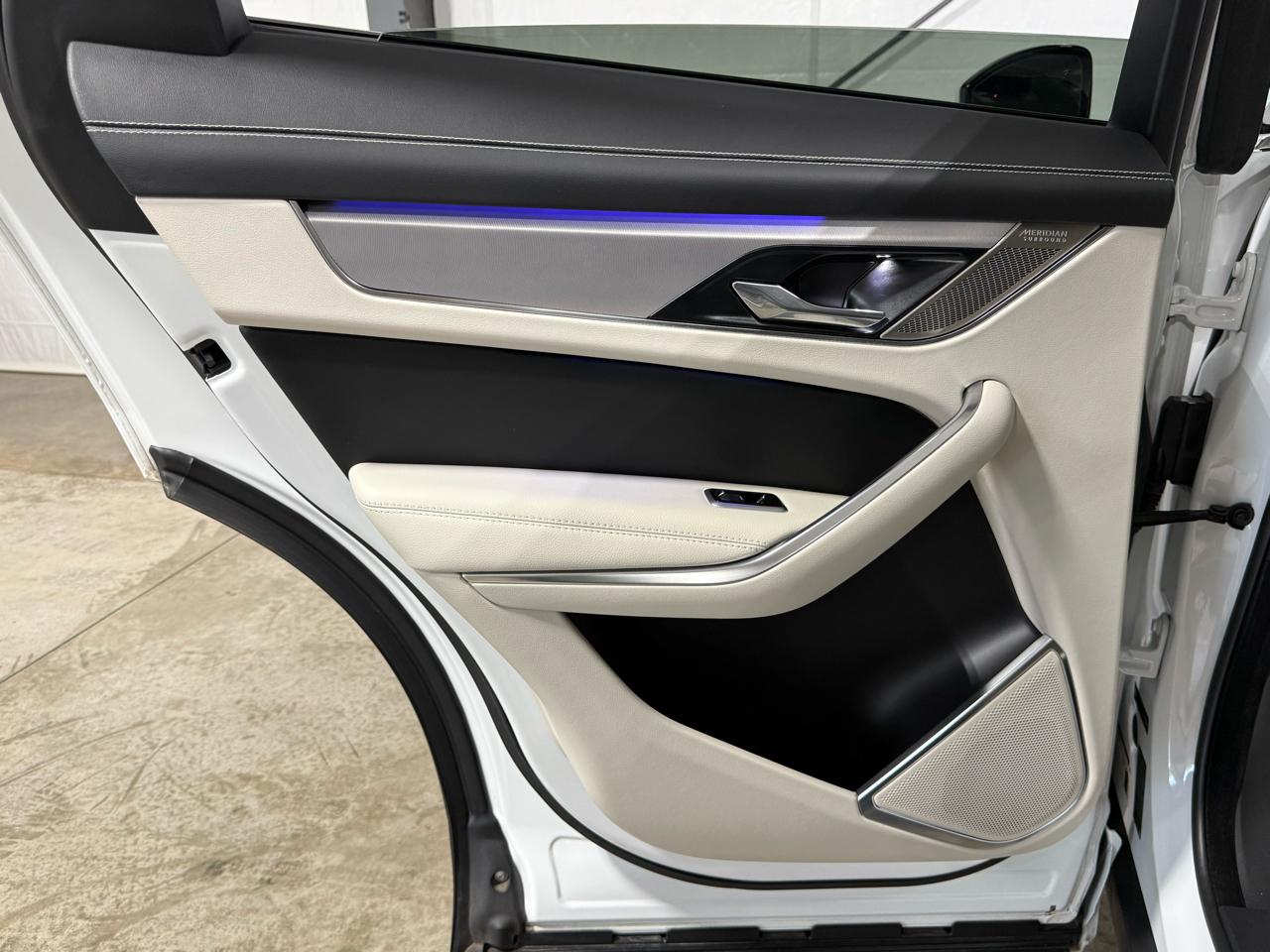 Jaguar F-Pace P400 R-Dynamic S 2021