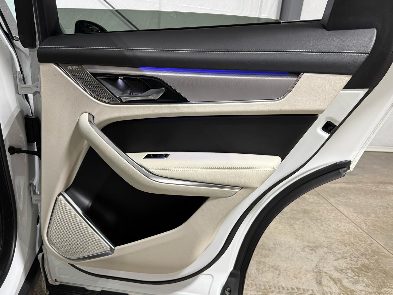 Jaguar F-Pace P400 R-Dynamic S 2021