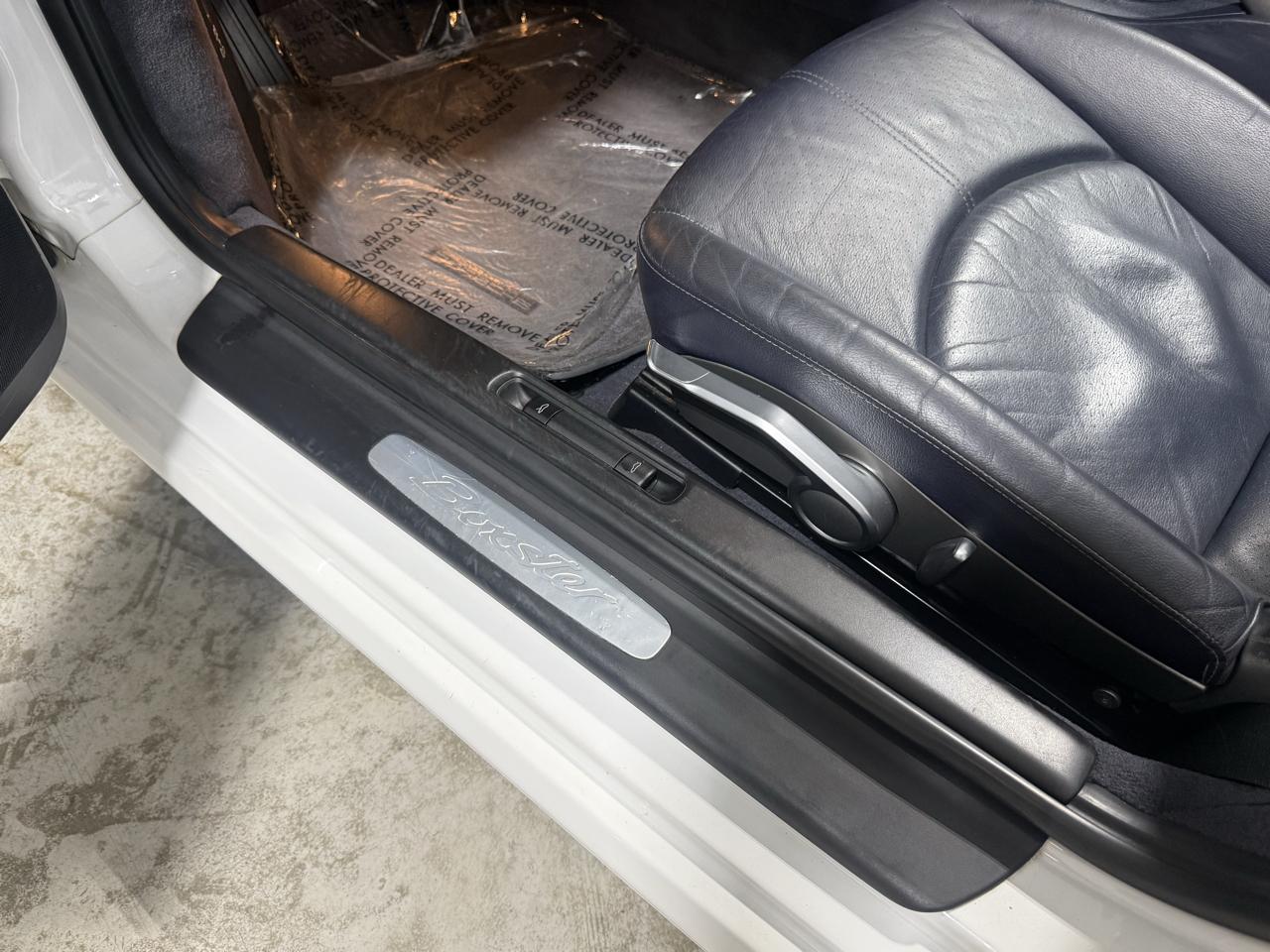 Porsche Boxster Base 2012