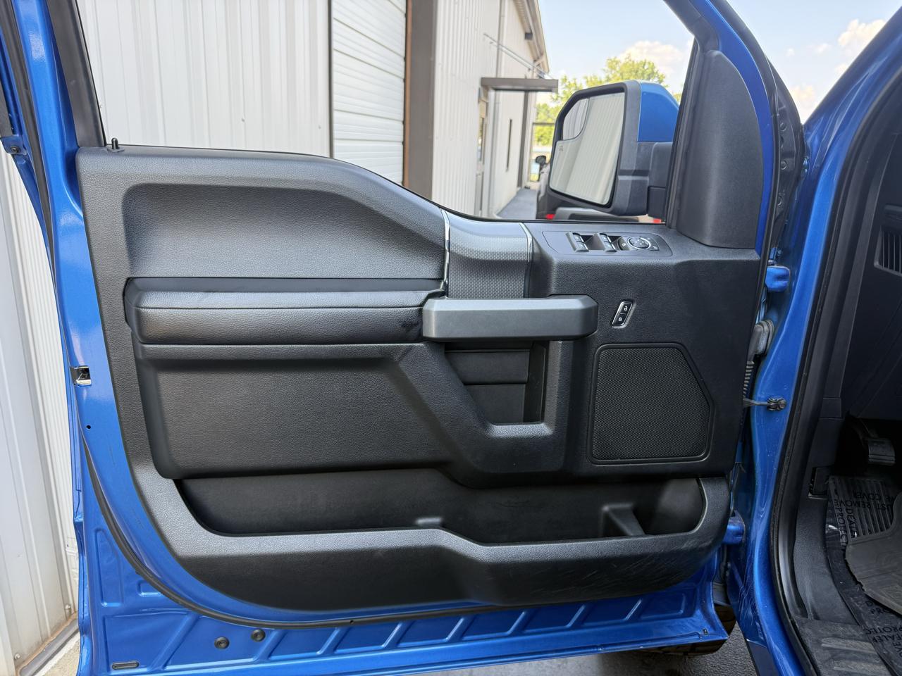 Ford F-150 XLT SuperCrew 5.5-ft. Bed 4WD 2016