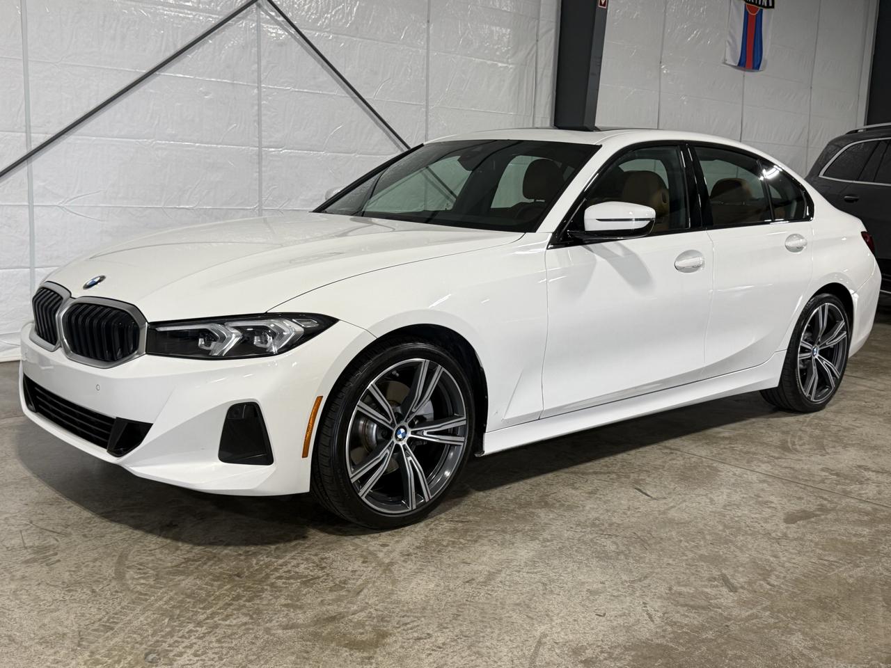 BMW 3-Series 330i 2023