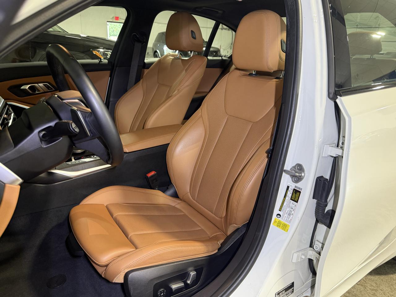 BMW 3-Series 330i 2023