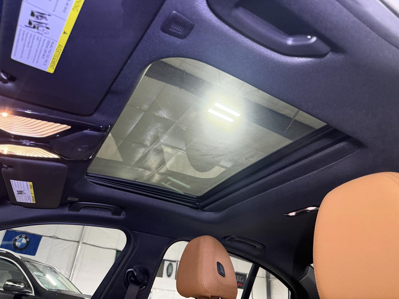 BMW 3-Series 330i 2023