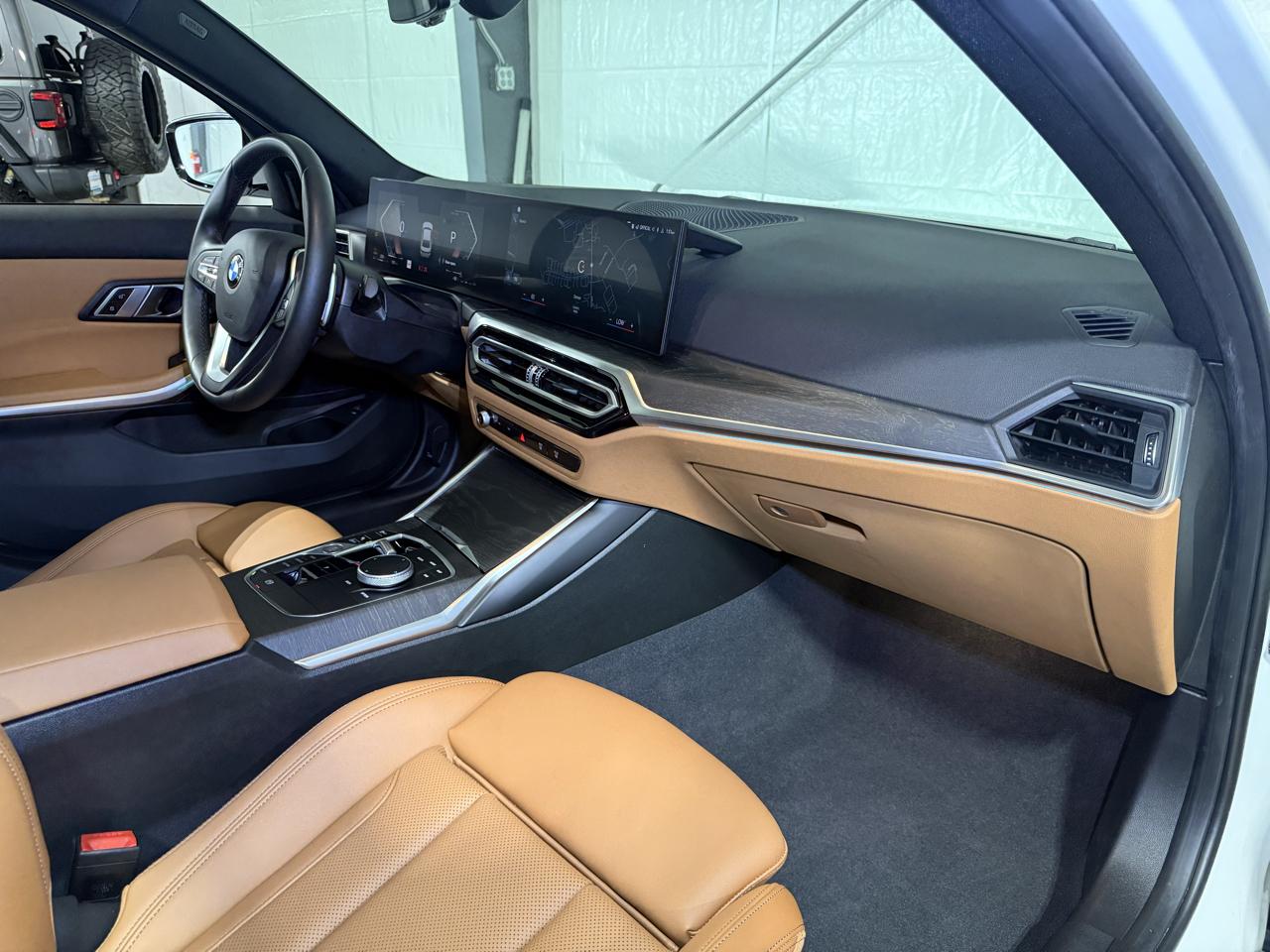 BMW 3-Series 330i 2023