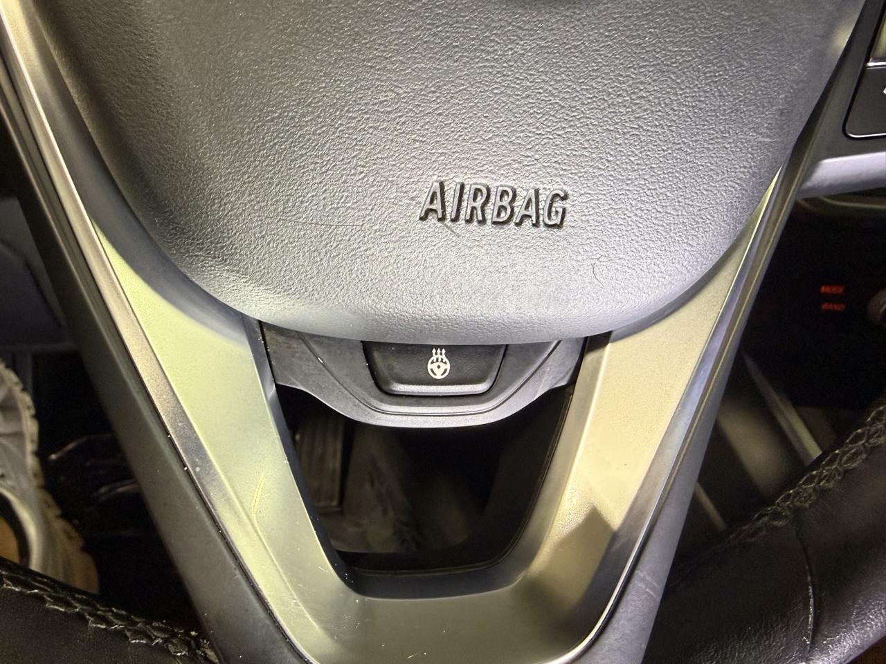 BMW 3-Series 330i 2021