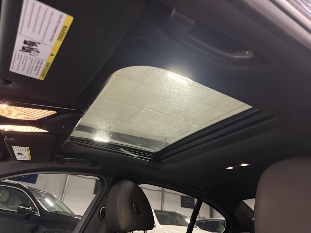 BMW 3-Series 330i 2021