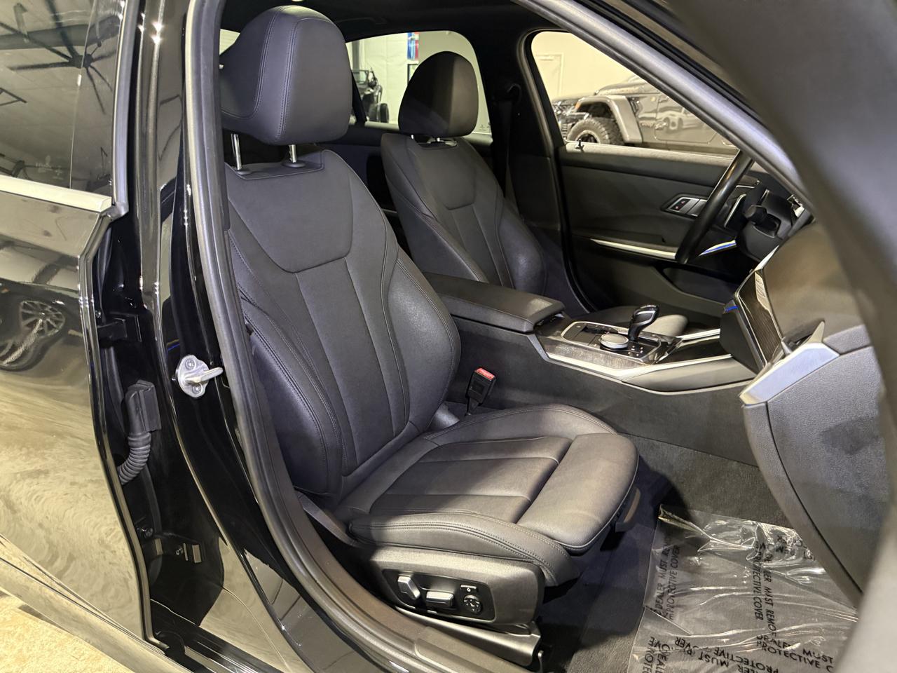 BMW 3-Series 330i 2021
