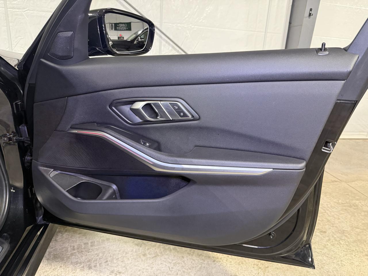 BMW 3-Series 330i 2021