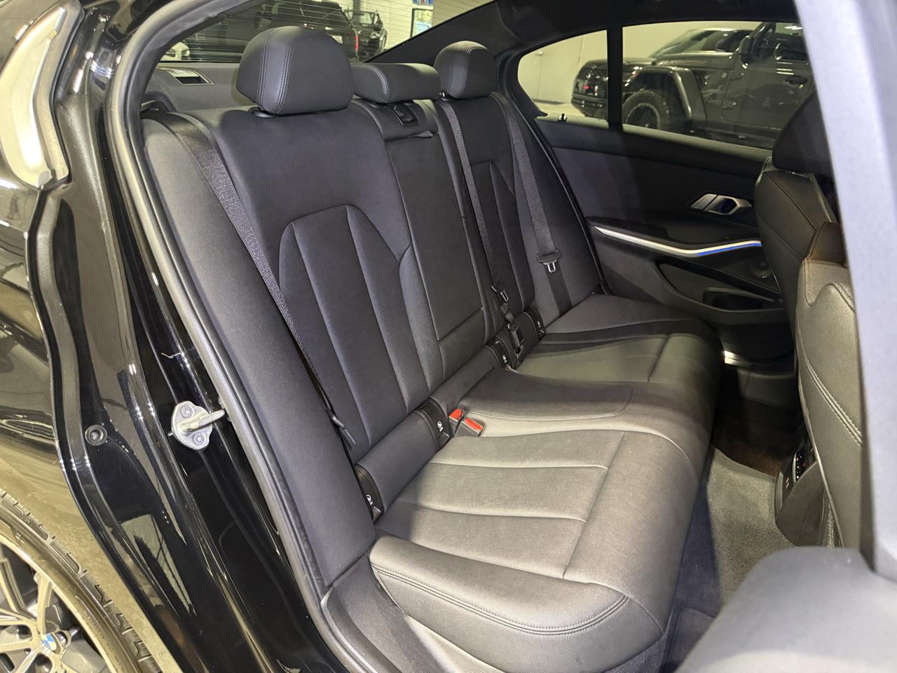BMW 3-Series 330i 2021