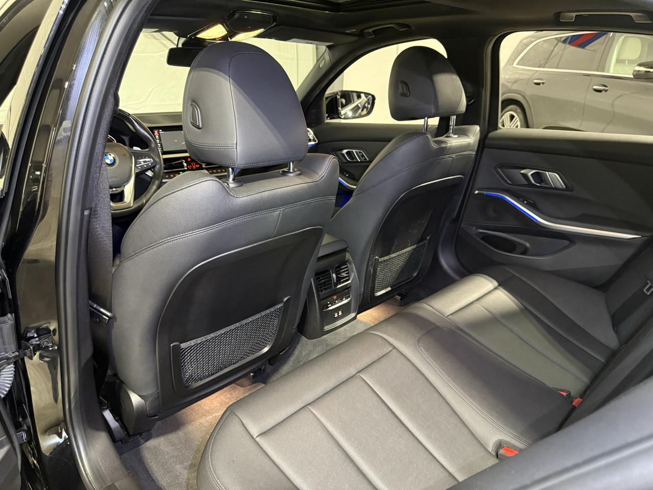BMW 3-Series 330i 2021