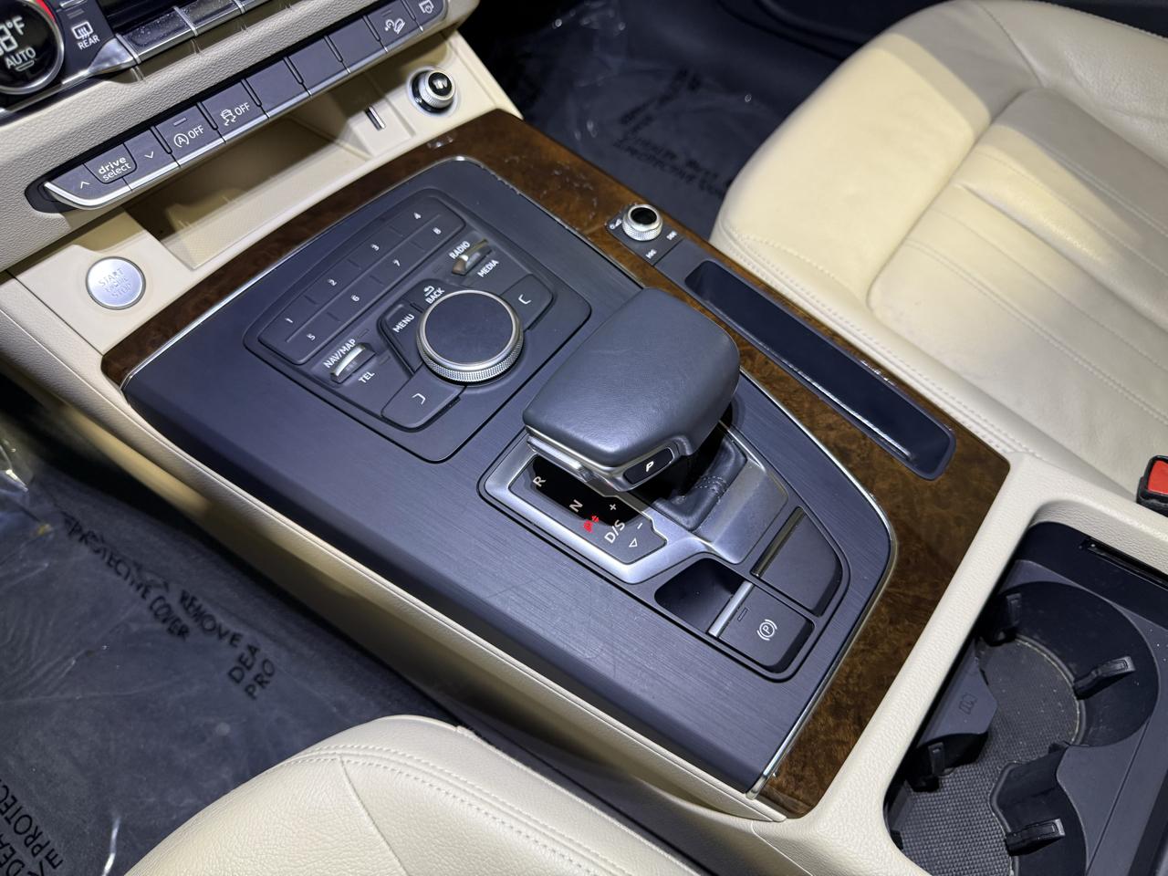 Audi Q5 2.0T Premium quattro 2019