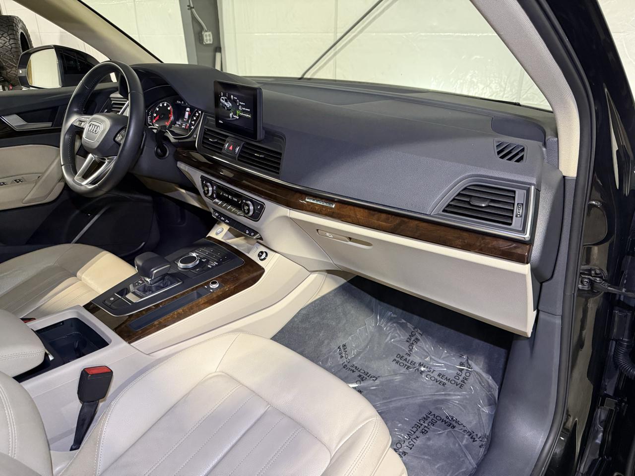 Audi Q5 2.0T Premium quattro 2019