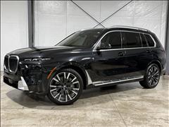 2023 BMW X7 