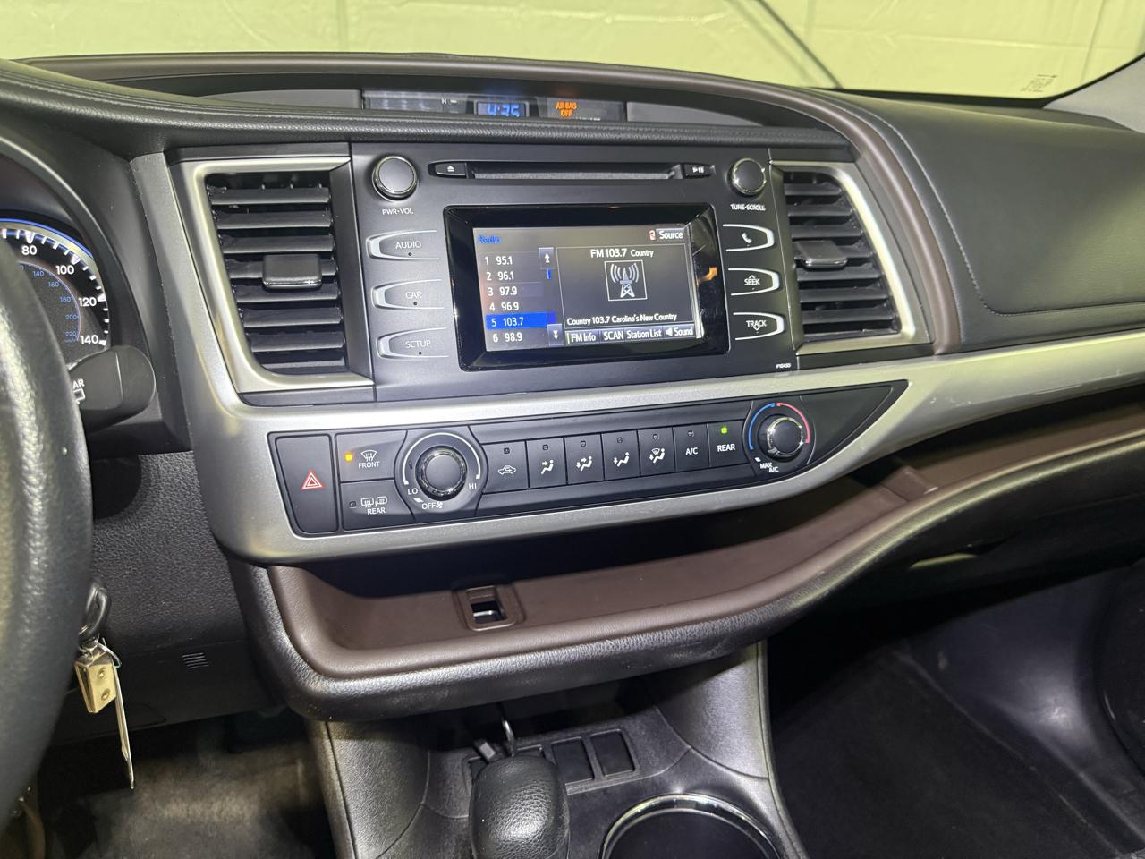 Toyota Highlander  2015