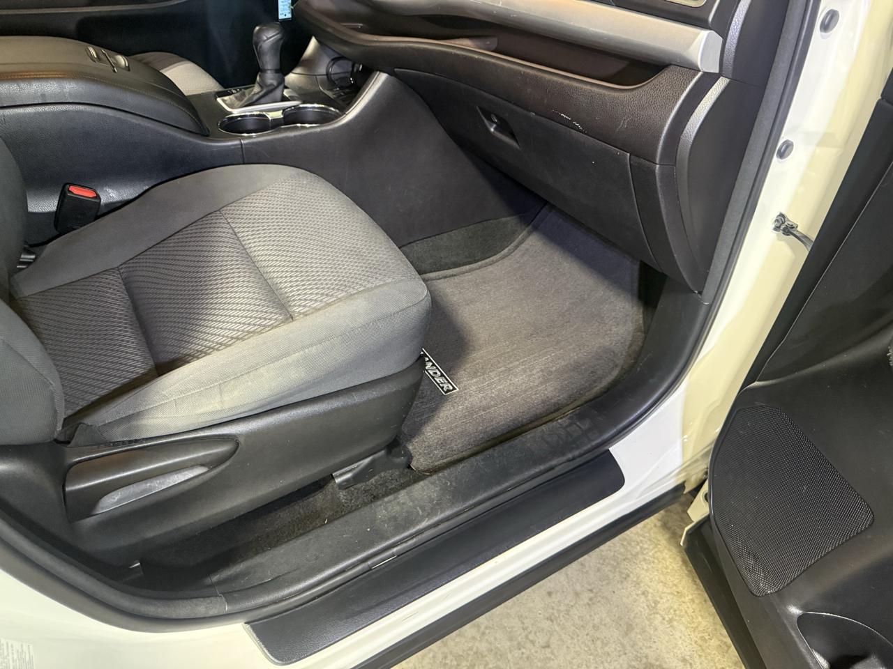 Toyota Highlander  2015