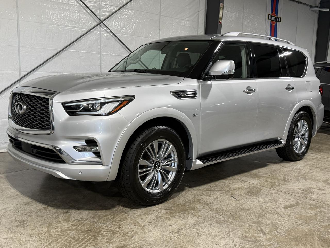 Infiniti QX80 LUXE 2020