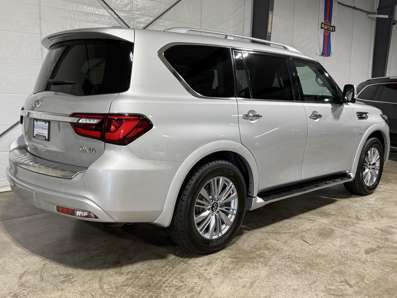 Infiniti QX80 LUXE 2020