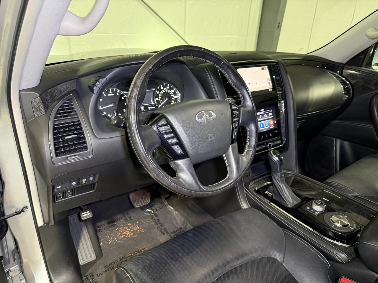 Infiniti QX80 LUXE 2020