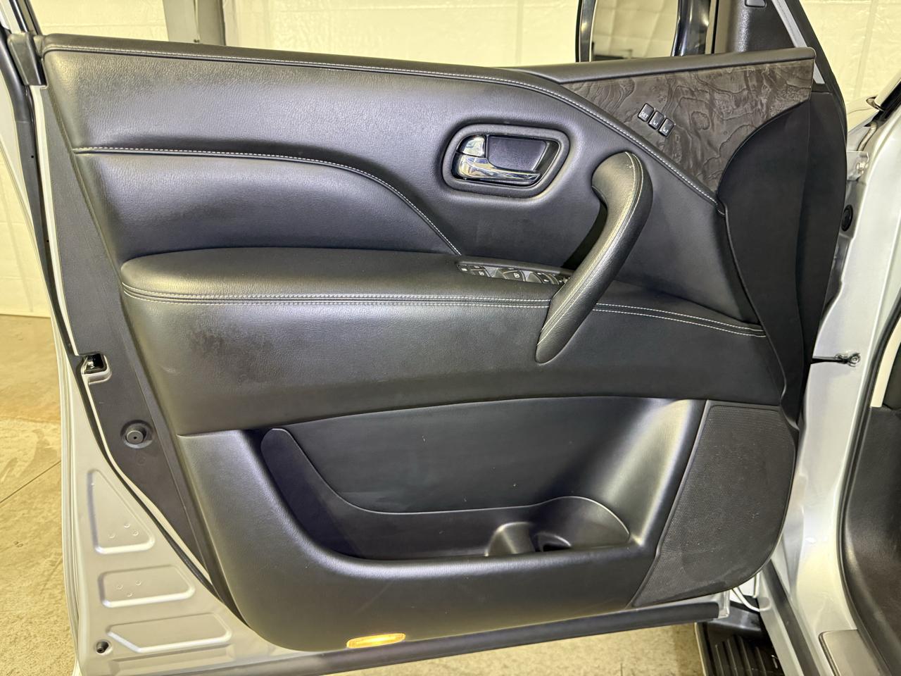 Infiniti QX80 LUXE 2020
