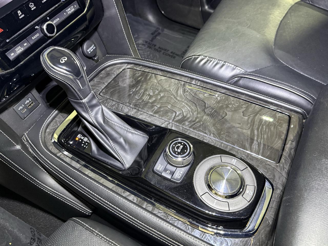 Infiniti QX80 LUXE 2020