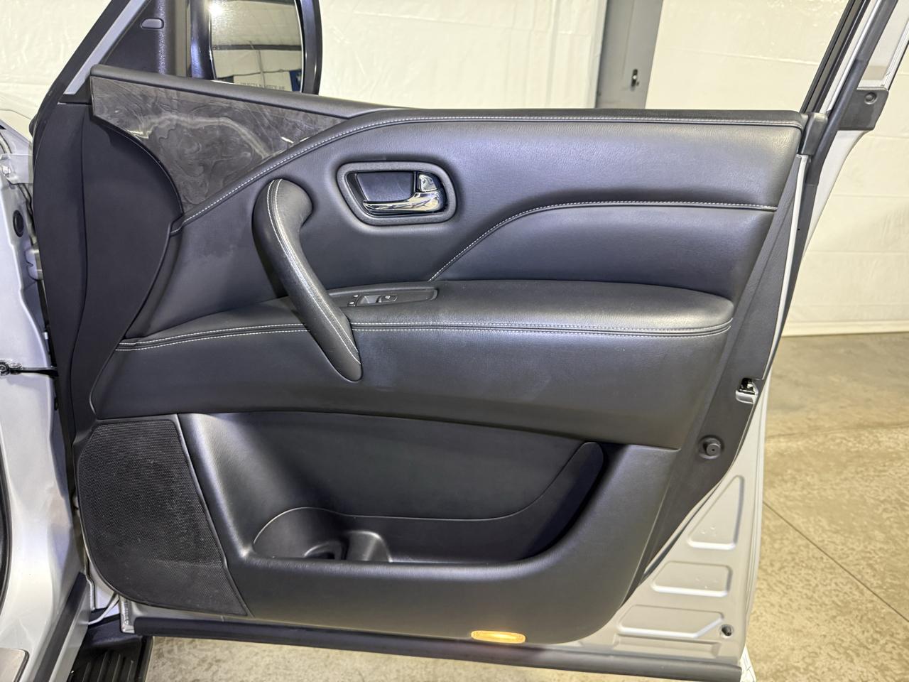 Infiniti QX80 LUXE 2020
