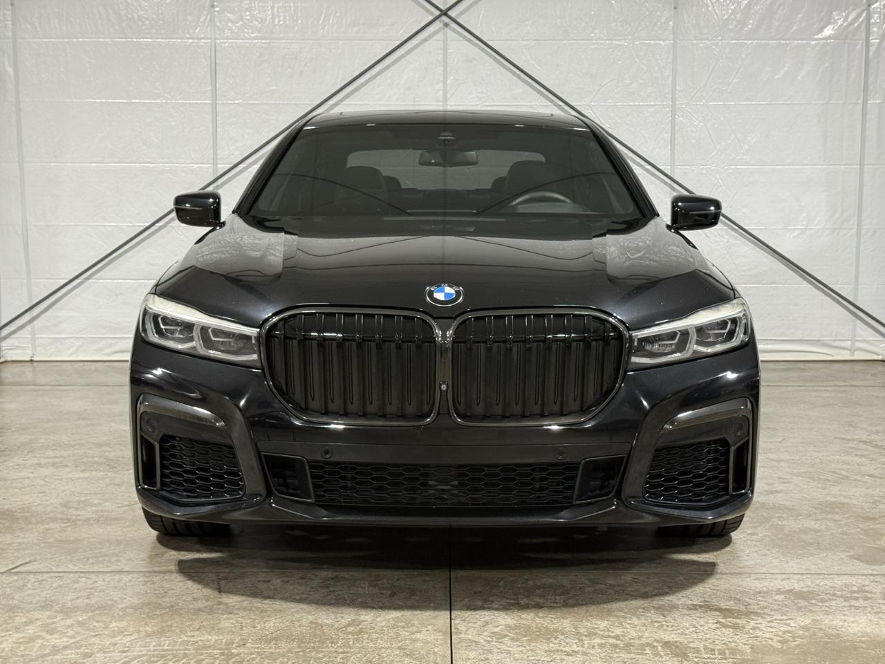 BMW 7-Series  2020