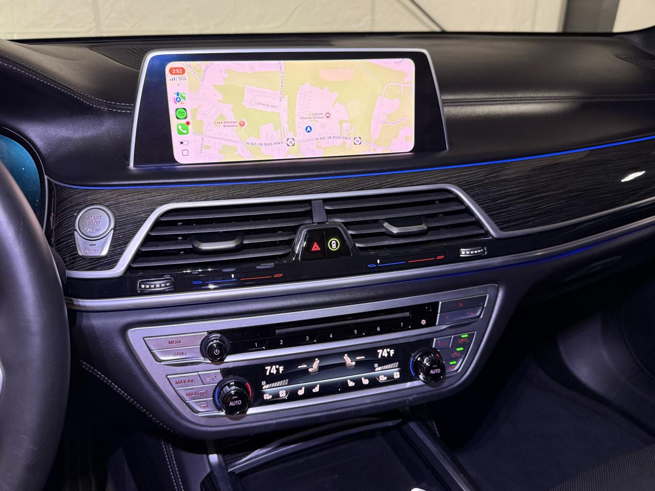 BMW 7-Series  2020
