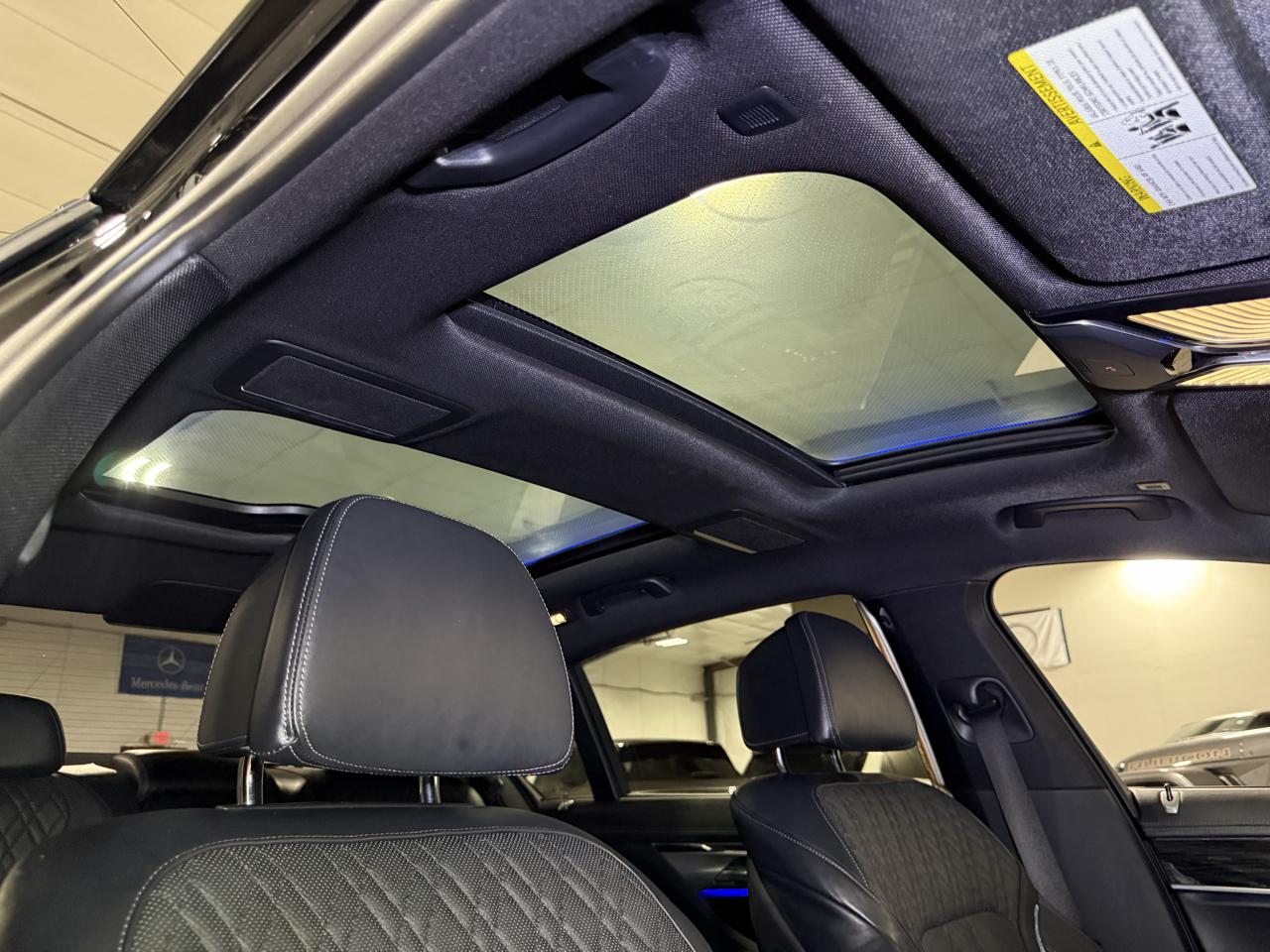 BMW 7-Series  2020