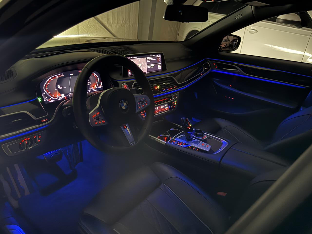 BMW 7-Series  2020