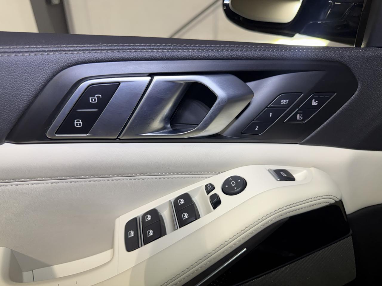BMW X5 M50i 2022