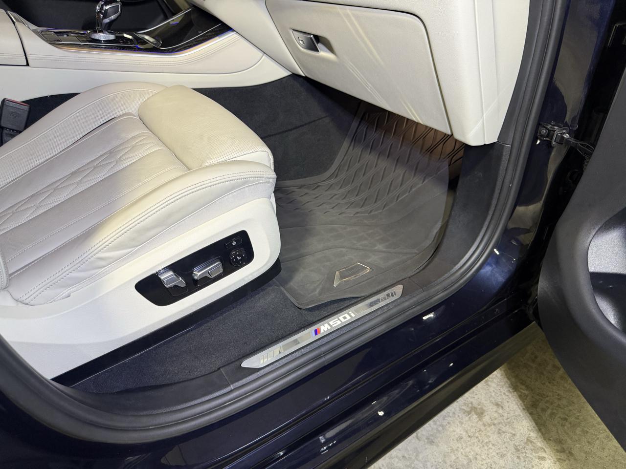 BMW X5 M50i 2022
