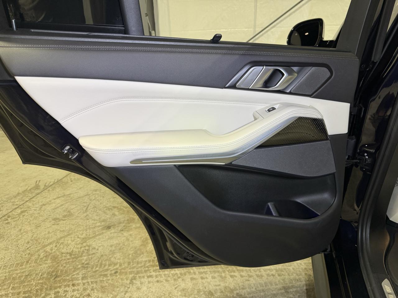 BMW X5 M50i 2022