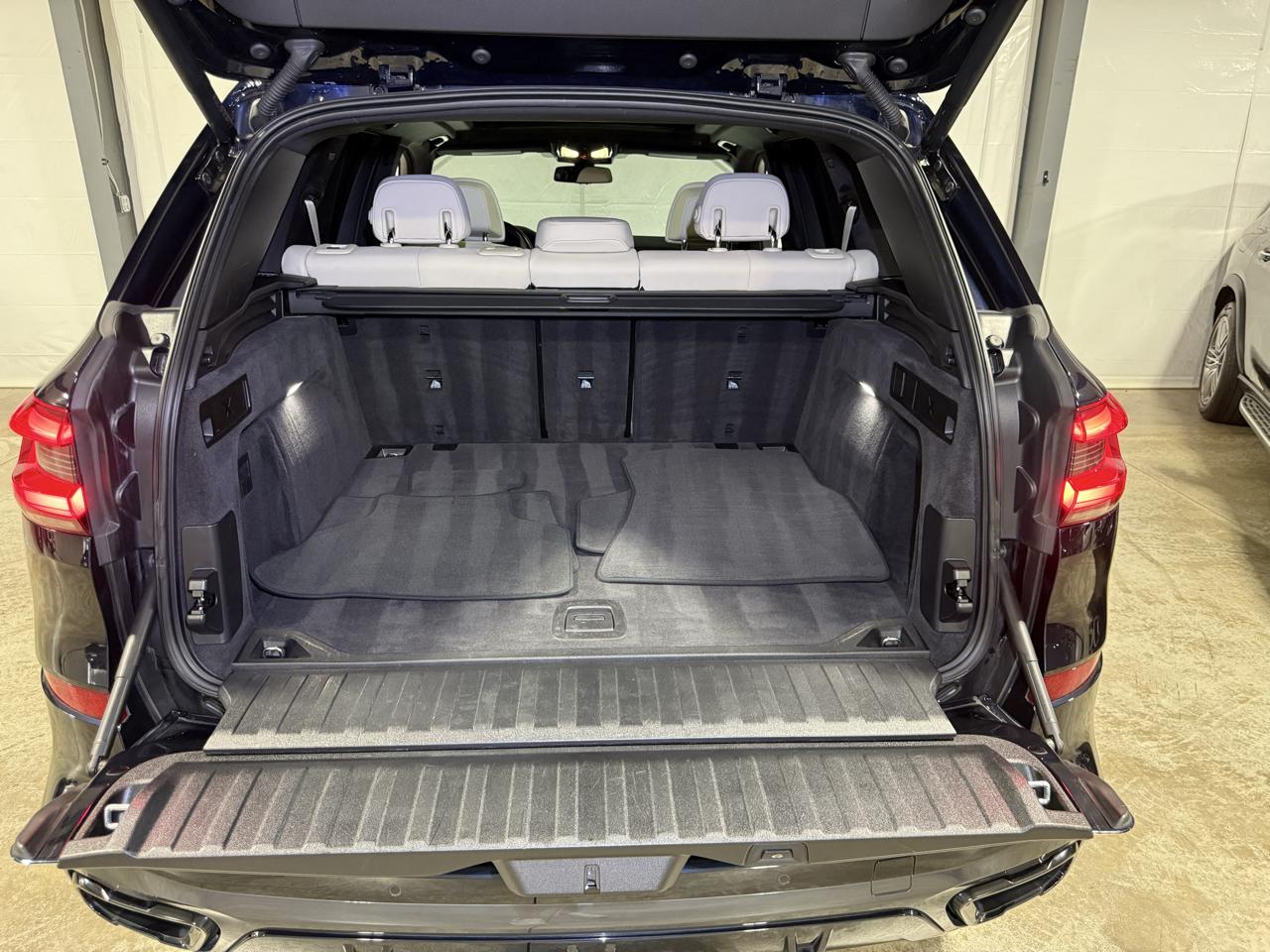 BMW X5 M50i 2022