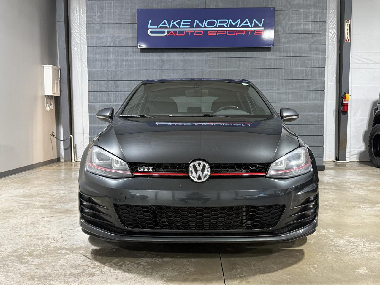 Volkswagen GTI SE 4D Hatchback 2015