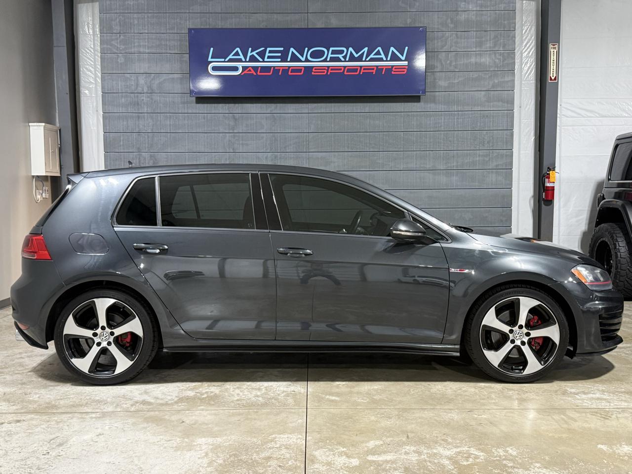 Volkswagen GTI SE 4D Hatchback 2015
