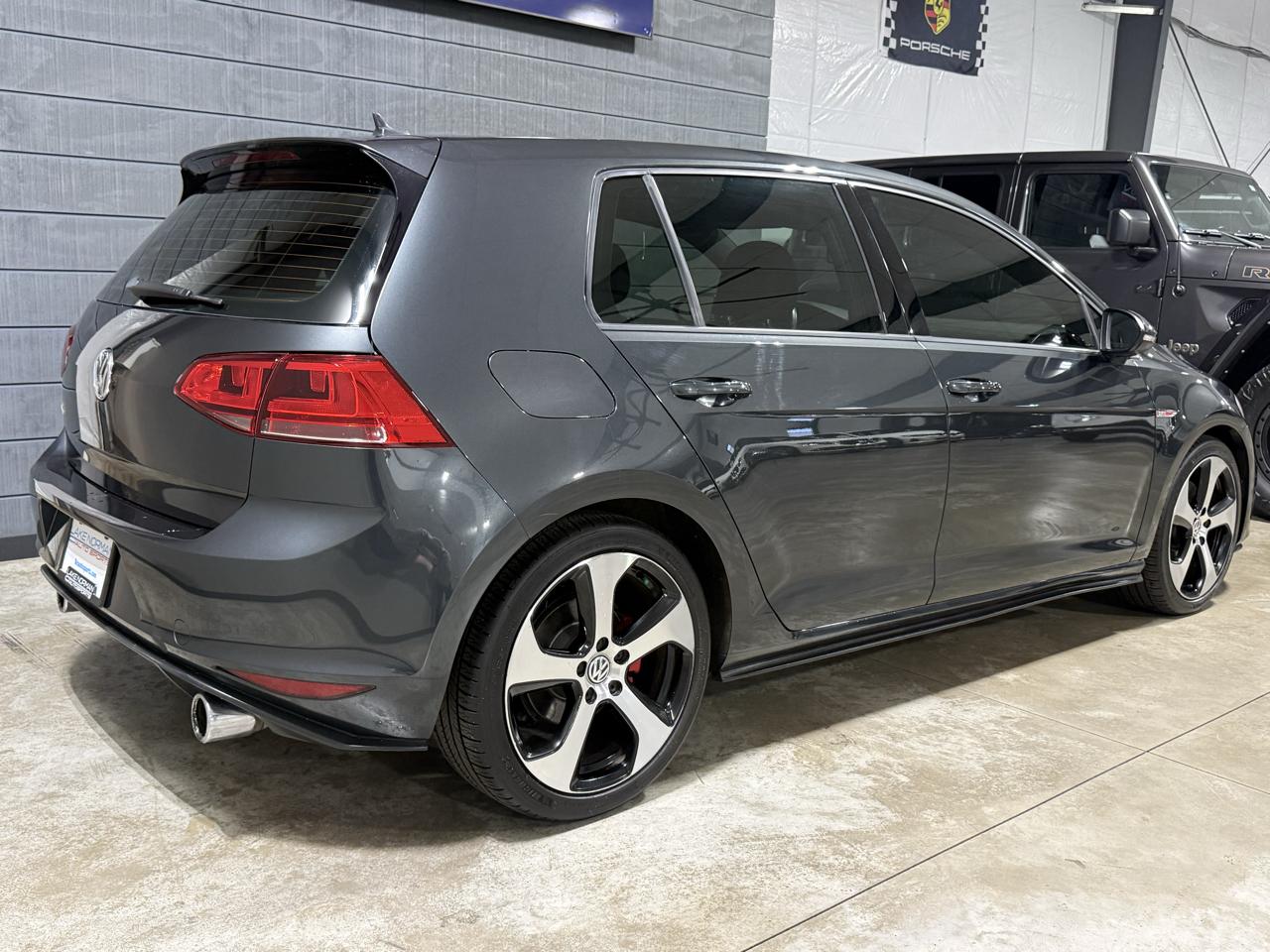 Volkswagen GTI SE 4D Hatchback 2015