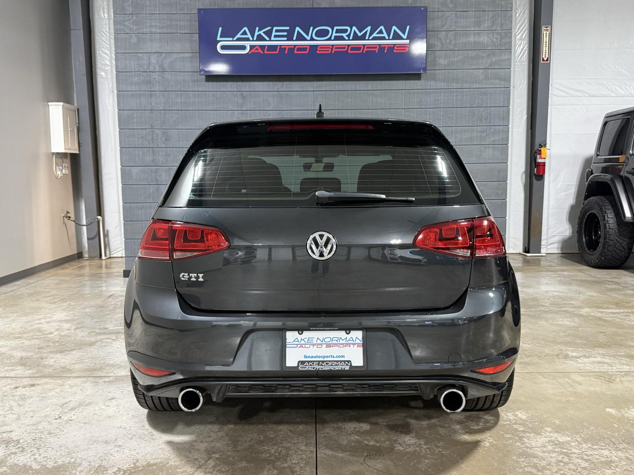 Volkswagen GTI SE 4D Hatchback 2015