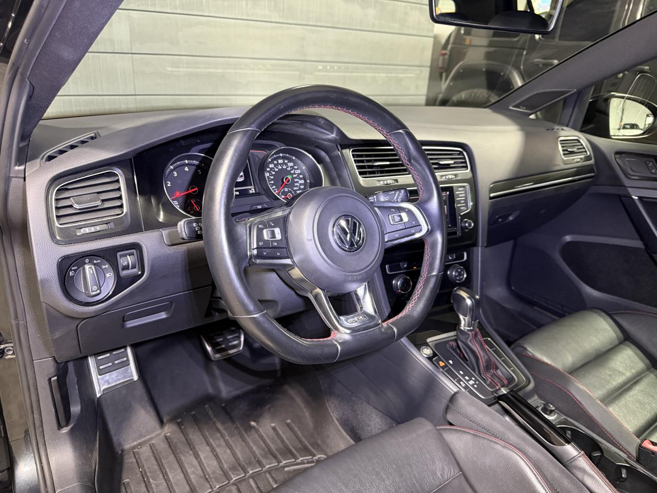 Volkswagen GTI SE 4D Hatchback 2015