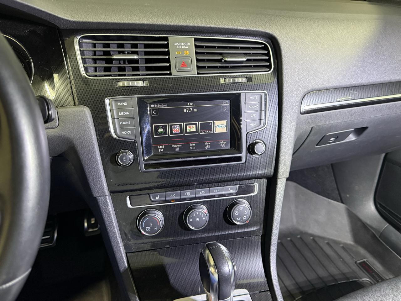 Volkswagen GTI SE 4D Hatchback 2015