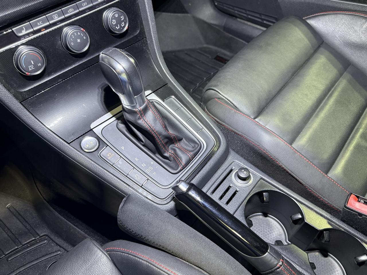 Volkswagen GTI SE 4D Hatchback 2015