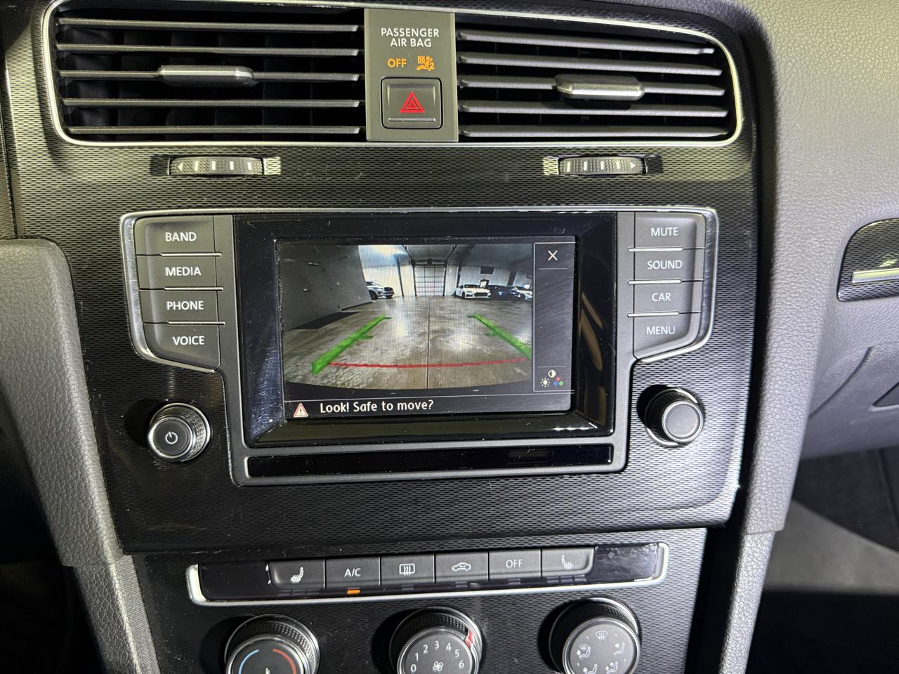 Volkswagen GTI SE 4D Hatchback 2015